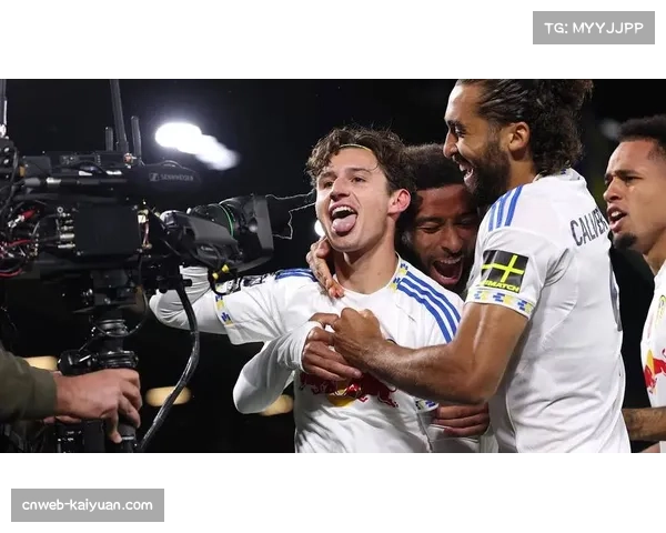 诺丁汉森林战胜利兹联 保级关键战全取三分